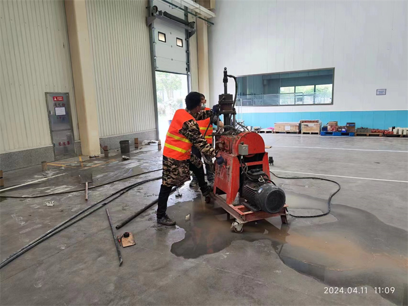 漾濞厂房地面下沉塌陷注浆加固施工